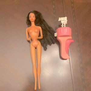 Hispanic Twirly Curls Ricitos Barbie Vintage 1983
